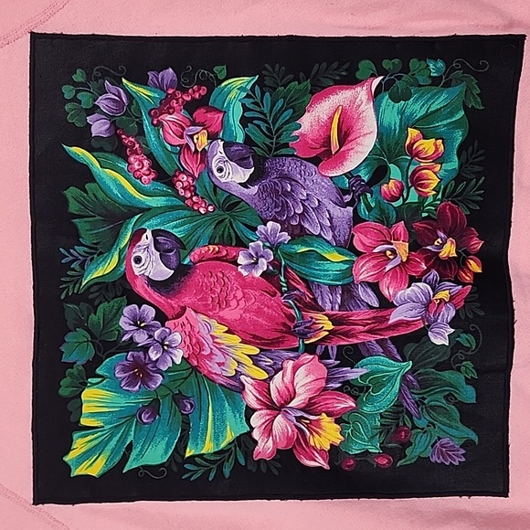 🦜 Vintage Bassett Walker Pink Tropical Parrot Sweatshirt - Picture 2 of 8